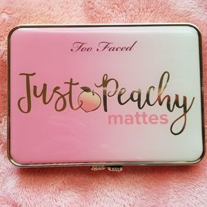 Too Faced Just Peachy Mattes Palette